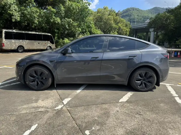 Model Y 2024 Model Rear-wheel drive version – фото 3