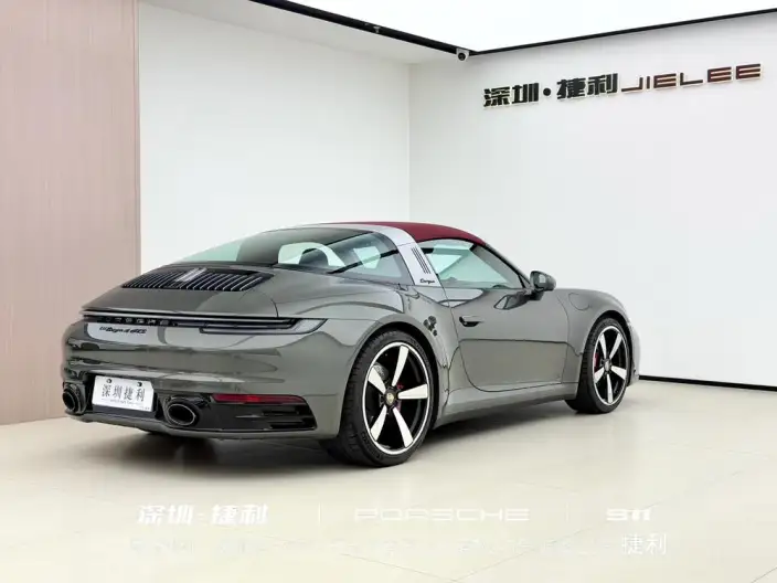PORSCHE 911 2022 Model Targa 4 3.0T – фото 8