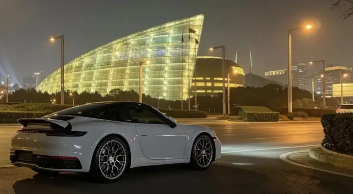 PORSCHE 911 2023 Model Targa 4 3.0T – фото 3