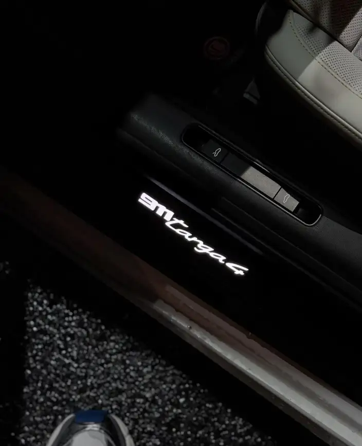 PORSCHE 911 2023 Model Targa 4 3.0T – фото 8