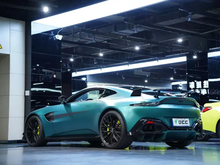 Vantage 2022 Model 4.0T V8 Coupe – фото 9