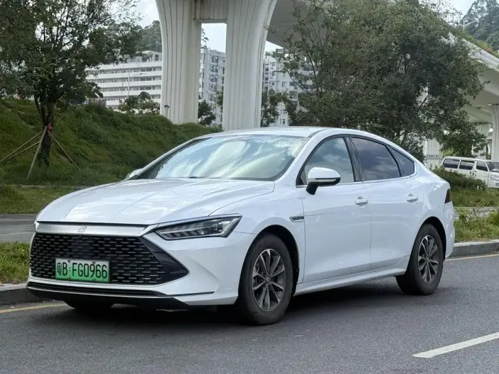 BYD Qin PLUS DM 2024 Model Honor Edition DM-i 55KM Leading Model – фото 1