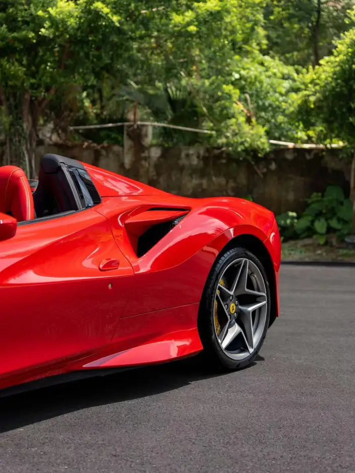 Ferrari F8 2020 Model Spider 3.9T V8 – фото 5