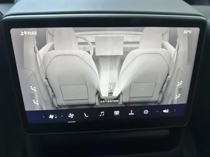Model Y 2025 Model Rear-wheel drive version – фото 10