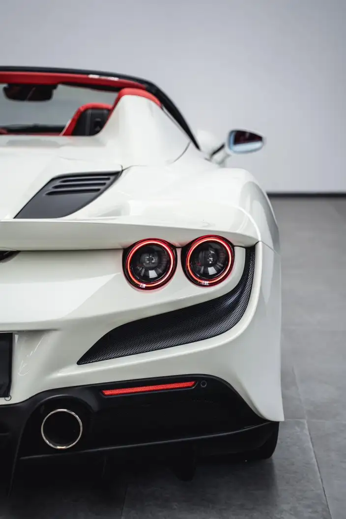 Ferrari F8 2020 Model Spider 3.9T V8 – фото 10