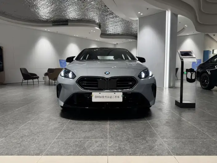 BMW 2 Series 2025 Model M235L – фото 2