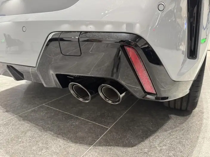 BMW 2 Series 2025 Model M235L – фото 8