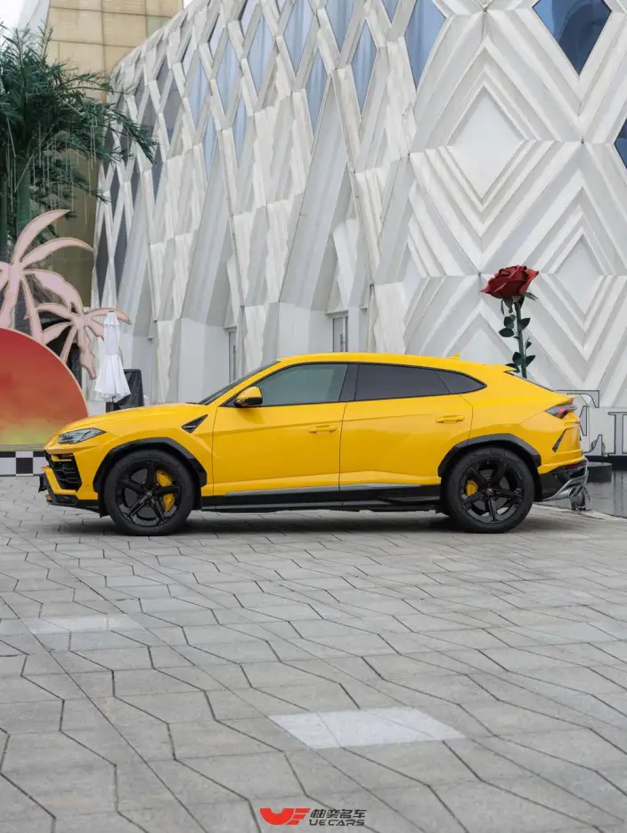 Urus 2021 Model 4.0T V8 – фото 4