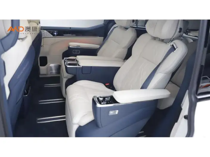 ZEEKR 009 2025 Model VI seat Executive Edition 4WD 108kWh – фото 9