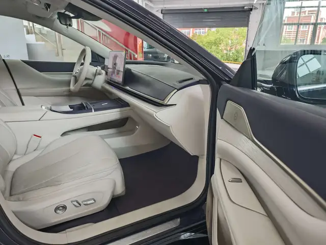 Buick Zhijing Electra L7 2025 Model Extended Range Luxury Xyao Zhixing Edition – фото 8