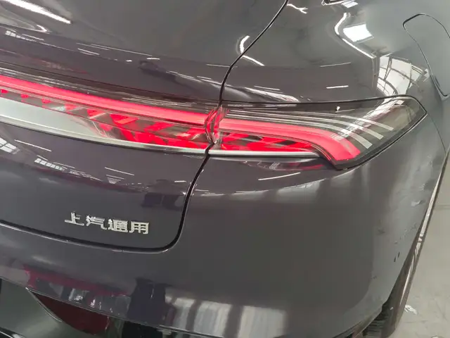 Buick Zhijing Electra L7 2025 Model Extended Range Luxury Xyao Zhixing Edition – фото 10