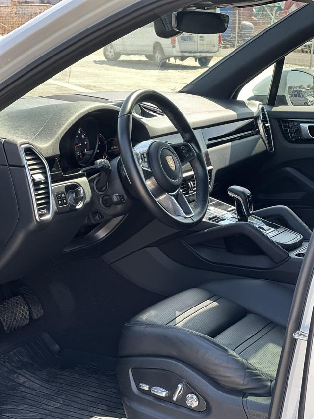 Porsche Cayenne 2019 Cayenne 3.0T – фото 7