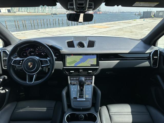 Porsche Cayenne 2019 Cayenne 3.0T – фото 9