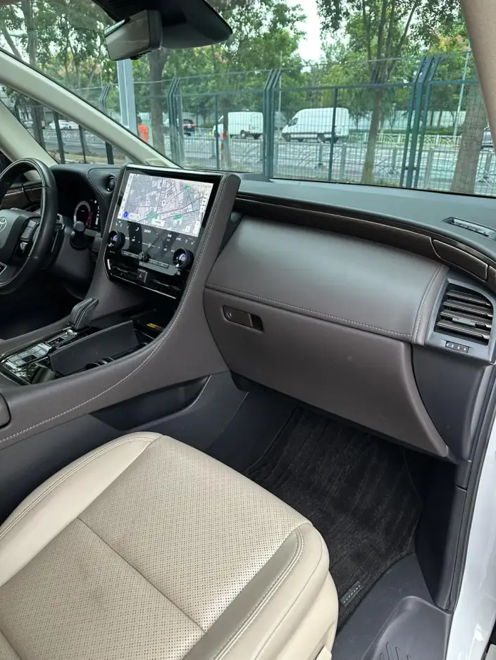Elfa 2023 Model 2.5L Intelligent Hybrid 4WD Premium – фото 10