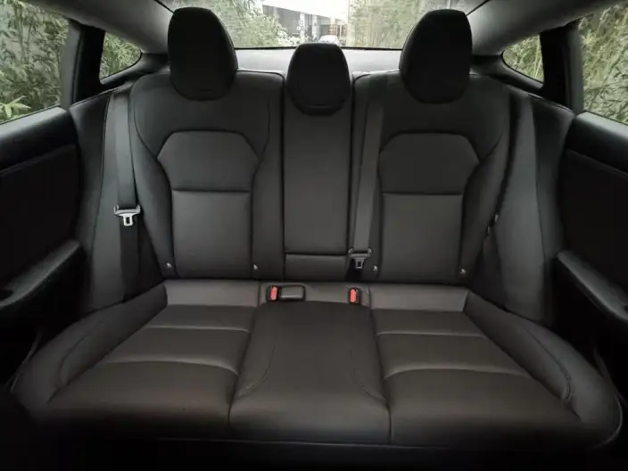 Model 3 2025 Model Facelift Rear-wheel drive version – фото 9