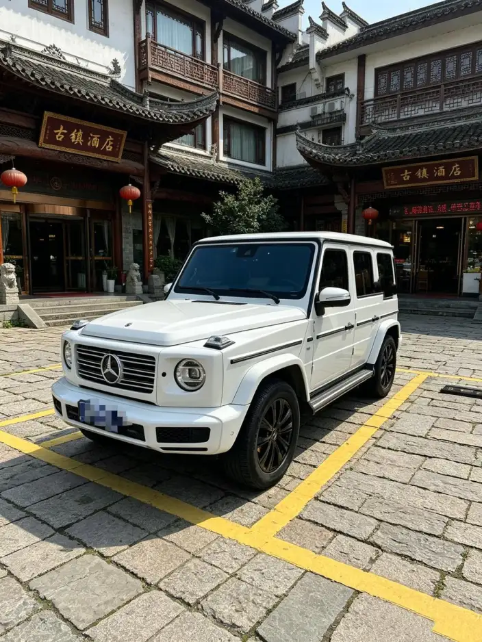 Mercedes-Benz G-Class 2022 Model G 500 – фото 1