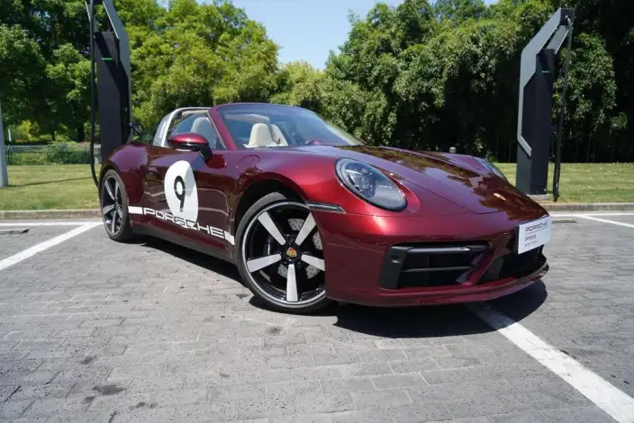 PORSCHE 911 2020 Model Targa 4S 3.0T Heritage Design Special Edition – фото 3