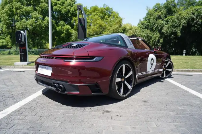 PORSCHE 911 2020 Model Targa 4S 3.0T Heritage Design Special Edition – фото 7