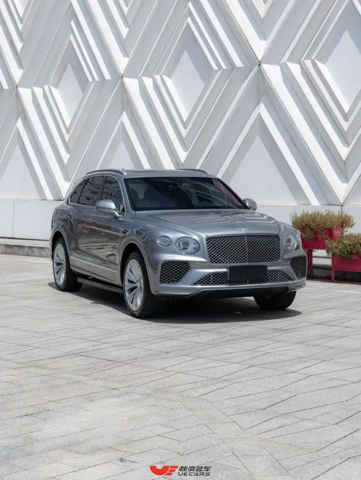 Bentayga 2021 Model 4.0T V8 – фото 3