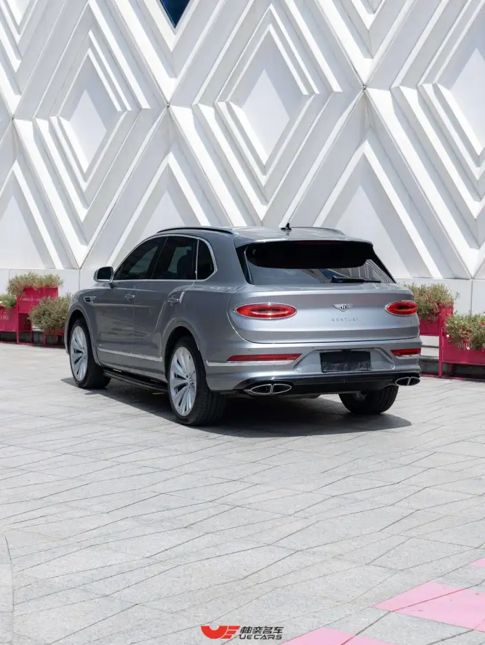 Bentayga 2021 Model 4.0T V8 – фото 5