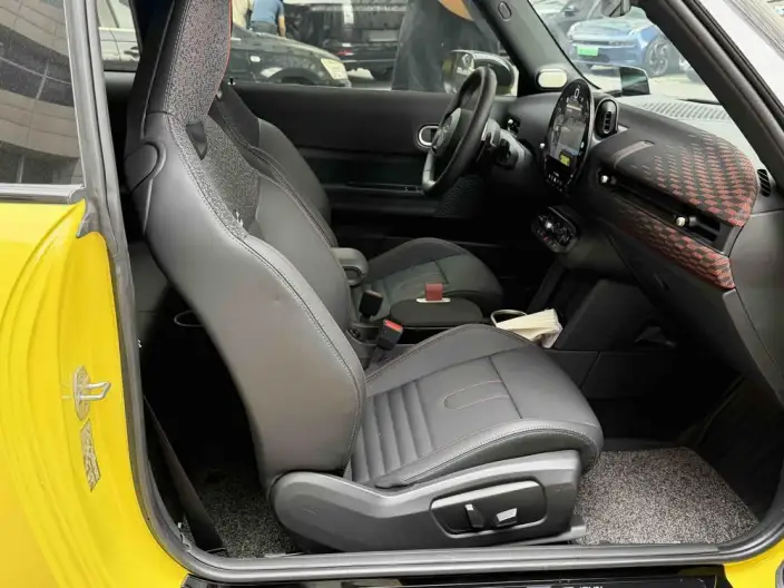 MINI JCW 2025 Model JOHN COOPER WORKS – фото 6