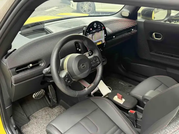 MINI JCW 2025 Model JOHN COOPER WORKS – фото 9