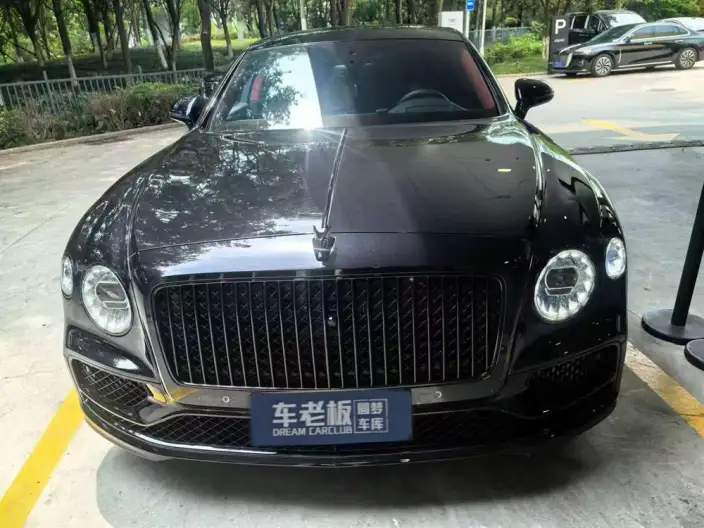 Continental Flying Spur 2021 Model 4.0T V8 Standard Edition – фото 2