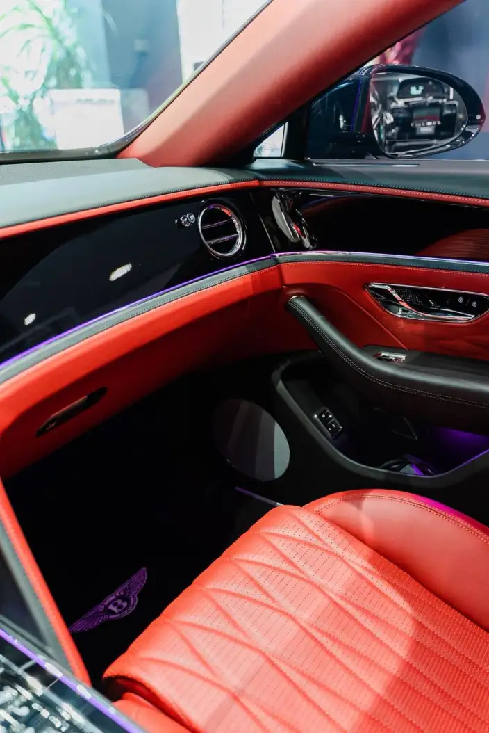 Continental Flying Spur 2021 Model 4.0T V8 Standard Edition – фото 6