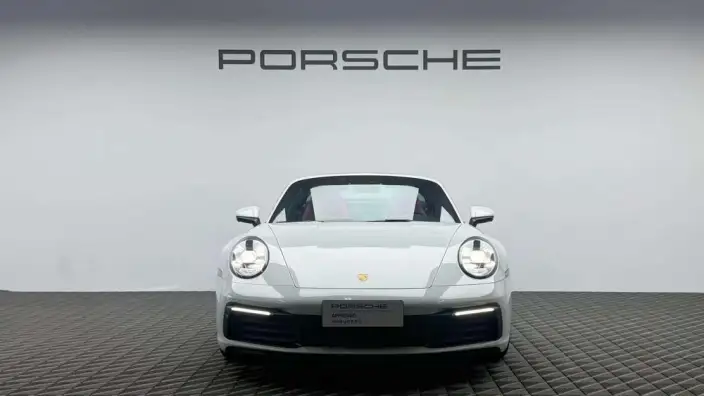 PORSCHE 911 2023 Model Targa 4 3.0T – фото 2