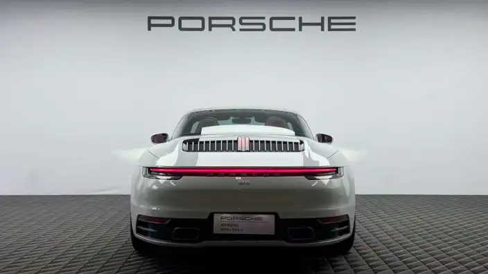 PORSCHE 911 2023 Model Targa 4 3.0T – фото 6