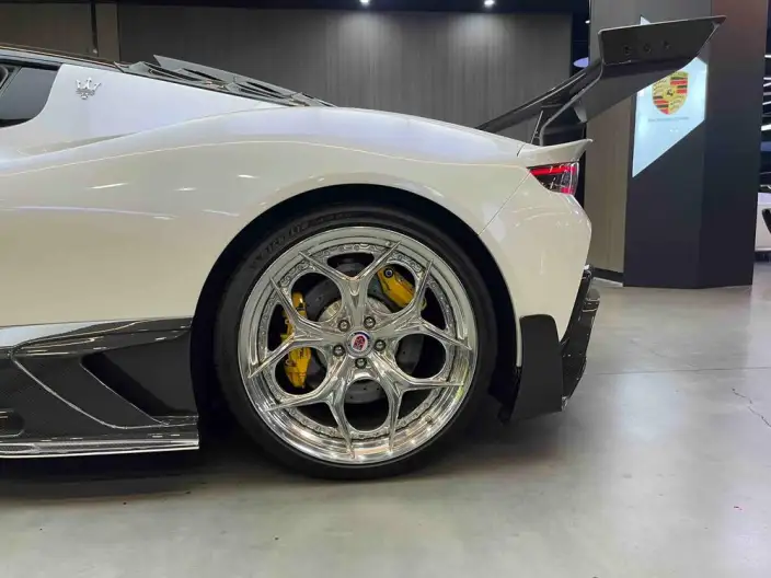 Maserati MC20 2021 Model 3.0T Standard Edition – фото 7