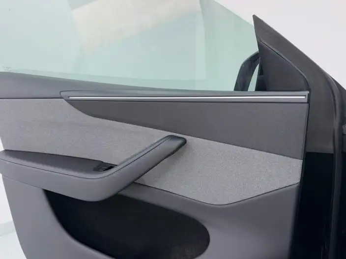 Model Y 2025 Model Rear-wheel drive version – фото 8