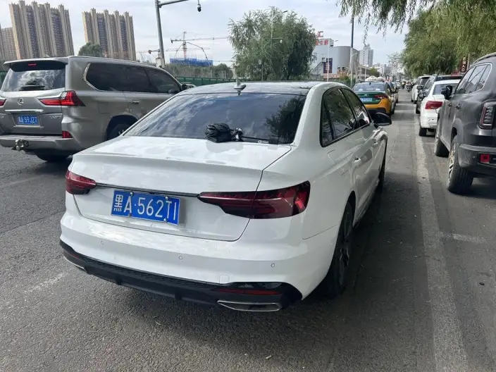 Audi A4 L 2022 Model 40 TFSI Luxury Dynamic Model – фото 5