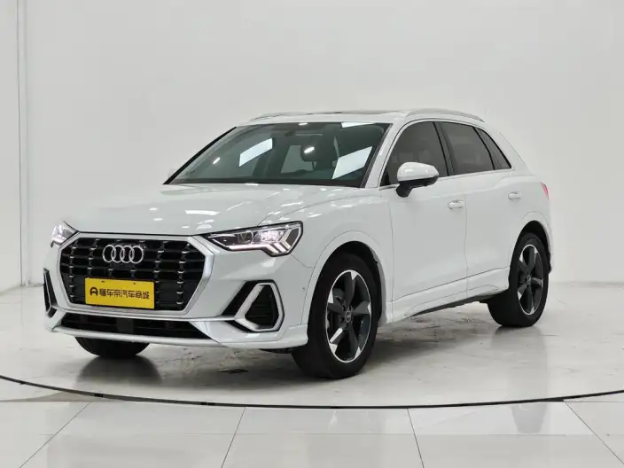 AUDI Q3 2022 Model 35 TFSI Fashion Dynamic Model – фото 1
