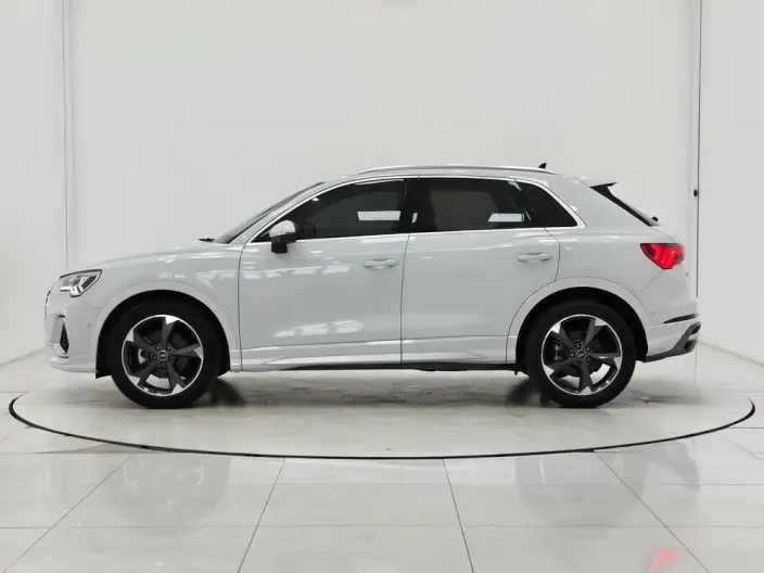 AUDI Q3 2022 Model 35 TFSI Fashion Dynamic Model – фото 4