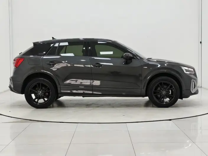 AUDI Q2L 2022 Model 35 TFSI Enterprising Dynamic Model – фото 8