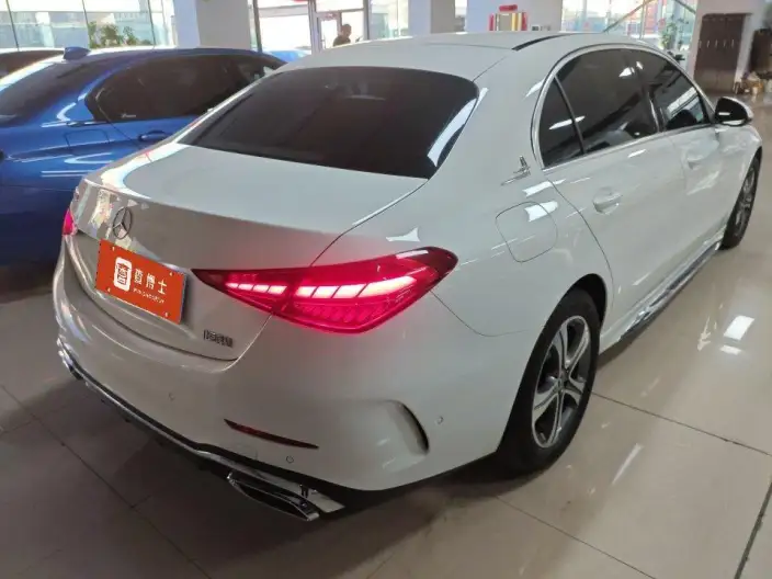 Mercedes-Benz C-Class 2022 Model C 200 L Sports Edition – фото 4