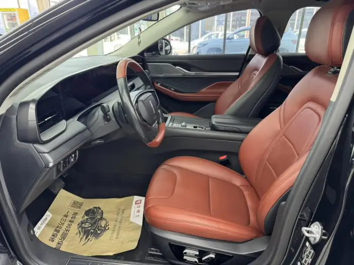 Lincoln Z 2022 Model i Xiang Exclusive Edition – фото 8