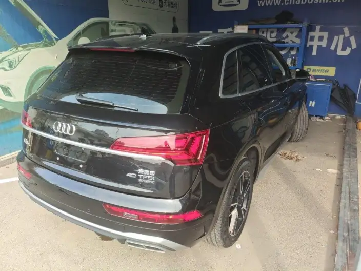 Audi Q5L 2023 Model 40T Fashion Dynamic Model – фото 4