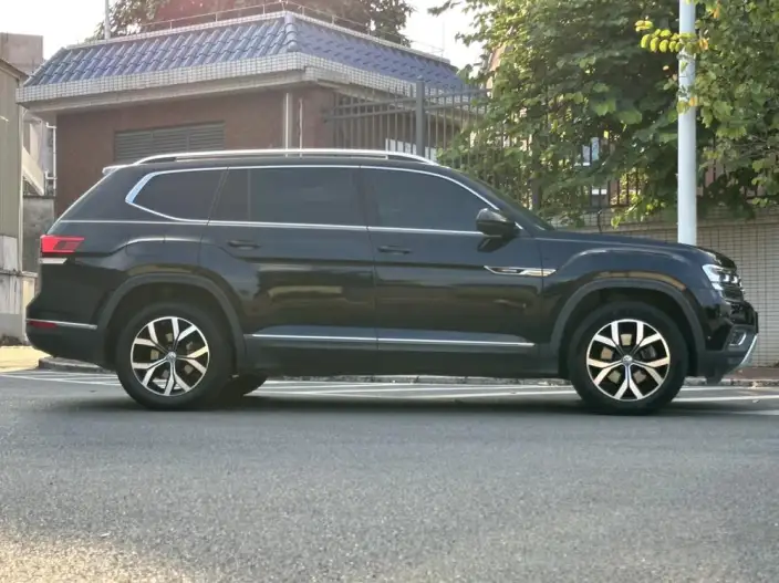 Volkswagen Teramont 2020 Model Facelift 380TSI 4WD Deluxe Edition – фото 8