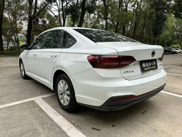 Volkswagen Lavida 2023 Model 1.5L Automatic Deyi Edition – фото 5