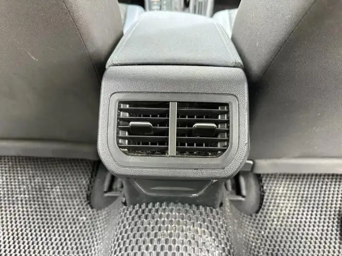 Volkswagen Lavida 2023 Model 1.5L Automatic Deyi Edition – фото 9