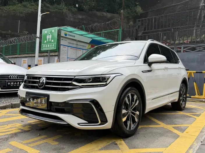 Volkswagen Tiguan L 2023 Model 330TSI 2WD R-Line Enjoy the version more – фото 1