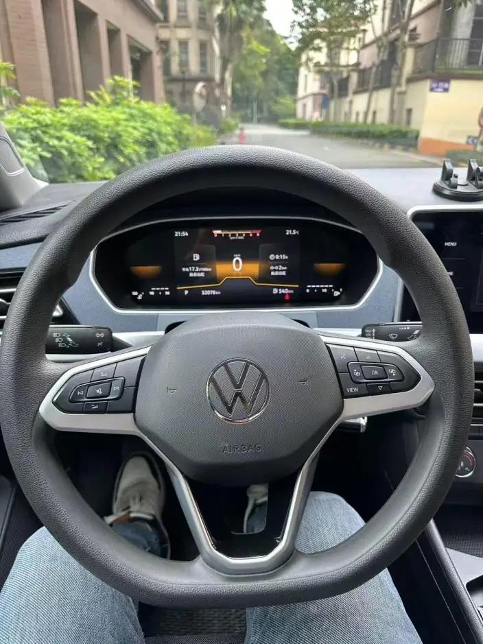 Volkswagen Lavida 2023 Model Facelift 1.5L Automatic Deyi Edition – фото 9
