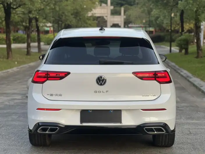 Volkswagen Golf 2021 Model 280TSI DSG R-Line – фото 6