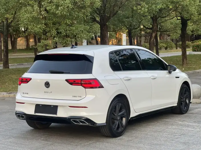 Volkswagen Golf 2021 Model 280TSI DSG R-Line – фото 7