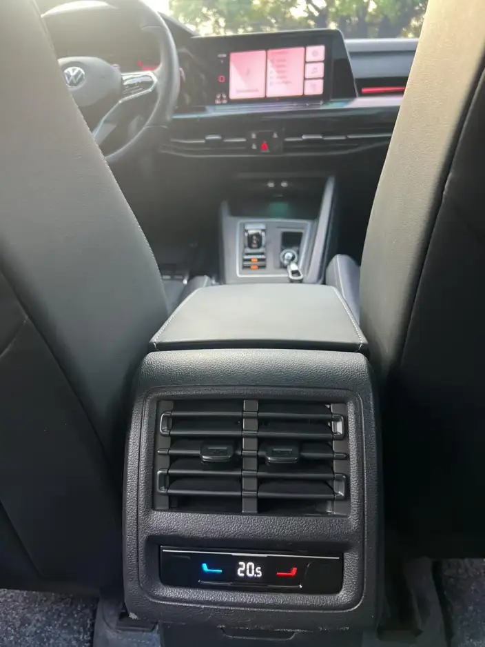 Volkswagen Golf 2021 Model 280TSI DSG R-Line – фото 8