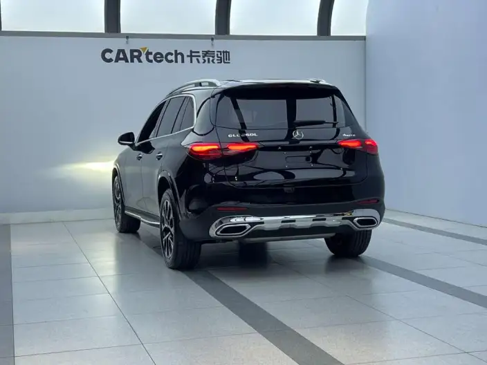 Mercedes-Benz GLC 2023 Model Facelift GLC 260 L 4MATIC Luxury Model 7 seat – фото 3