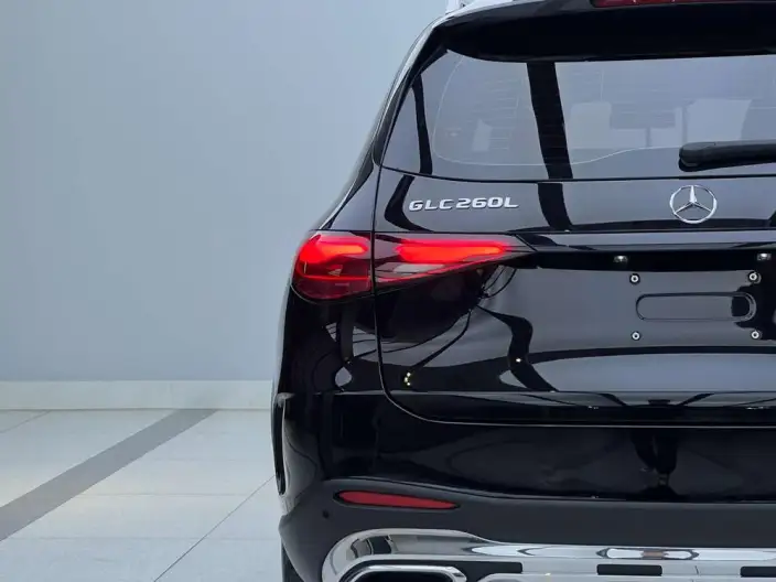 Mercedes-Benz GLC 2023 Model Facelift GLC 260 L 4MATIC Luxury Model 7 seat – фото 6