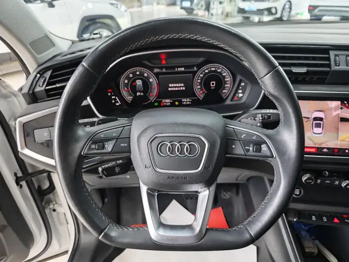 AUDI Q3 2022 Model 35 TFSI Fashion Dynamic Model – фото 9